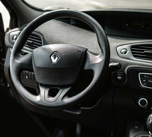 Коричневый Рено Гранд Сценик, объемом двигателя 1.5 л и пробегом 180 тыс. км за 7650 $, фото 19 на Automoto.ua