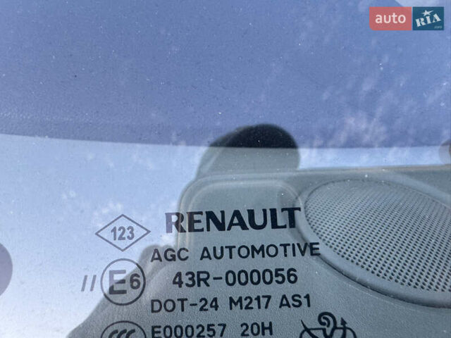 Рено Гранд Сценик 2010 в Звенигородка на Automoto.ua Коричневый Рено Гранд Сценик, объемом двигателя 1.4 л и пробегом 140 тыс. км за 6990 $, фото 22 на Automoto.ua