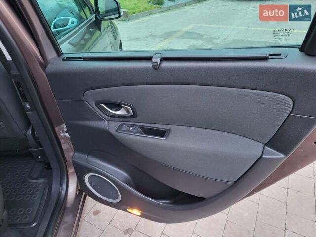 Коричневий Рено Гранд Сценік, об'ємом двигуна 1.5 л та пробігом 232 тис. км за 7550 $, фото 15 на Automoto.ua