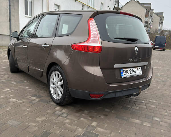 Коричневый Рено Гранд Сценик, объемом двигателя 1.4 л и пробегом 203 тыс. км за 6700 $, фото 5 на Automoto.ua