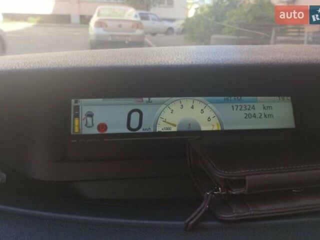 Коричневый Рено Гранд Сценик, объемом двигателя 1.4 л и пробегом 172 тыс. км за 5400 $, фото 9 на Automoto.ua