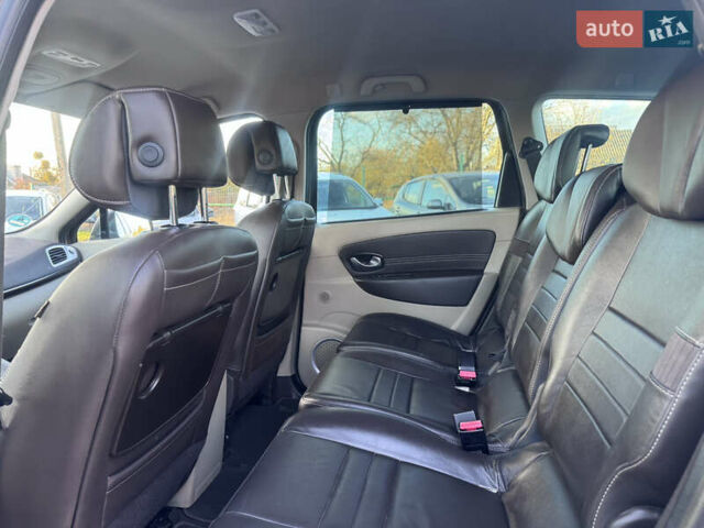 Рено Гранд Сценик 2010 в Звенигородка на Automoto.ua Коричневый Рено Гранд Сценик, объемом двигателя 1.4 л и пробегом 140 тыс. км за 6990 $, фото 40 на Automoto.ua