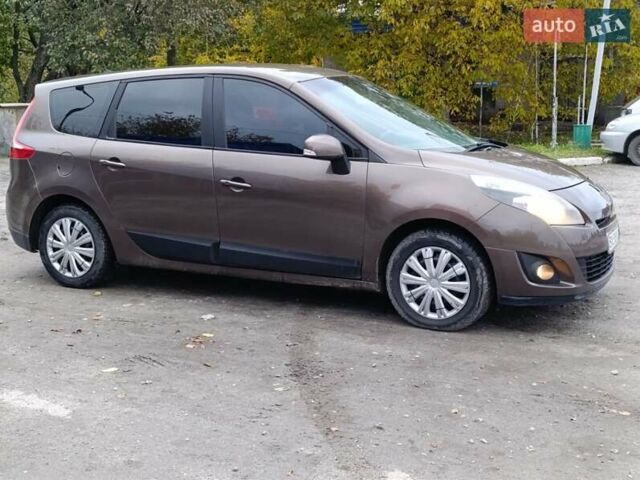 Коричневый Рено Гранд Сценик, объемом двигателя 1.5 л и пробегом 260 тыс. км за 6000 $, фото 8 на Automoto.ua