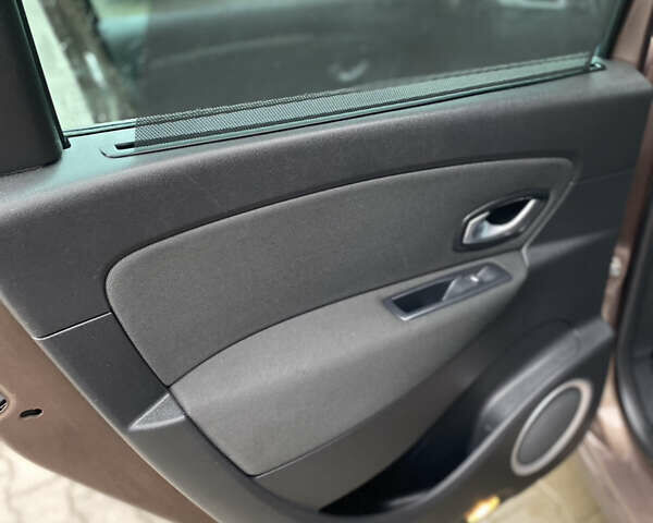 Коричневый Рено Гранд Сценик, объемом двигателя 1.5 л и пробегом 233 тыс. км за 6999 $, фото 24 на Automoto.ua