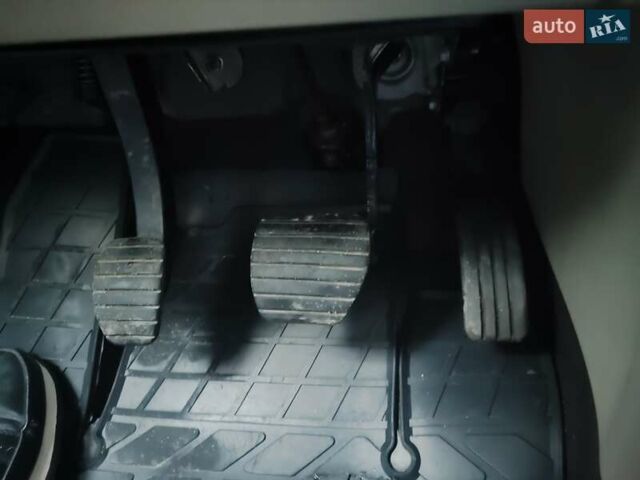 Коричневый Рено Гранд Сценик, объемом двигателя 1.9 л и пробегом 247 тыс. км за 7500 $, фото 18 на Automoto.ua