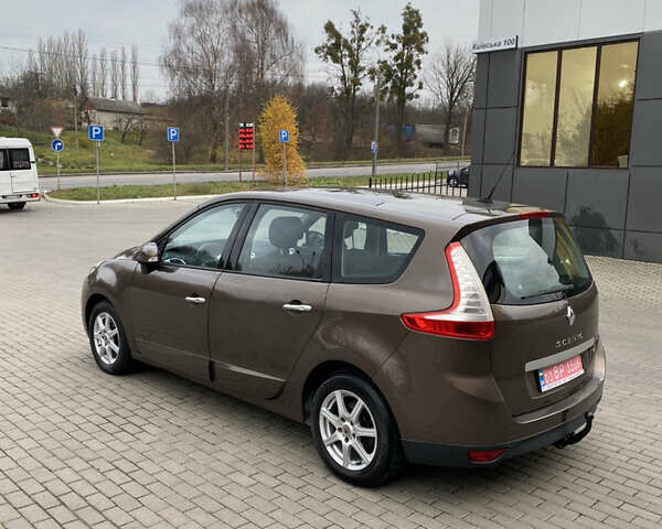 Коричневый Рено Гранд Сценик, объемом двигателя 1.4 л и пробегом 181 тыс. км за 6100 $, фото 2 на Automoto.ua