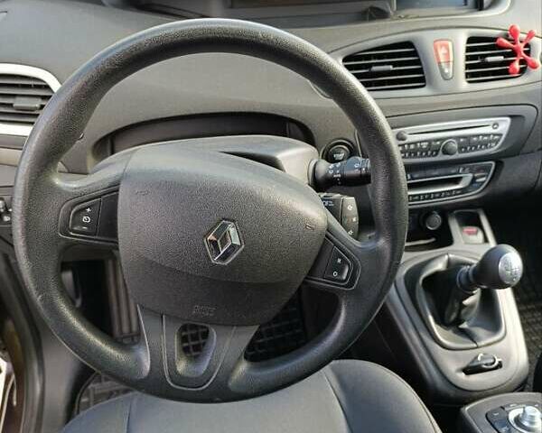 Коричневый Рено Гранд Сценик, объемом двигателя 1.5 л и пробегом 210 тыс. км за 6800 $, фото 36 на Automoto.ua