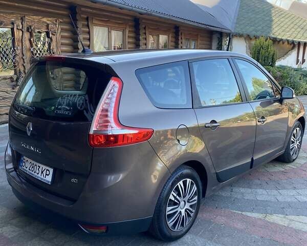 Коричневый Рено Гранд Сценик, объемом двигателя 1.46 л и пробегом 310 тыс. км за 6600 $, фото 13 на Automoto.ua