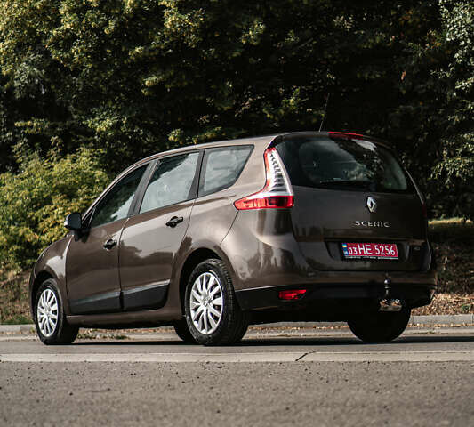 Коричневый Рено Гранд Сценик, объемом двигателя 1.5 л и пробегом 180 тыс. км за 7650 $, фото 6 на Automoto.ua