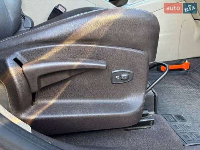 Коричневый Рено Гранд Сценик, объемом двигателя 1.4 л и пробегом 252 тыс. км за 5500 $, фото 16 на Automoto.ua