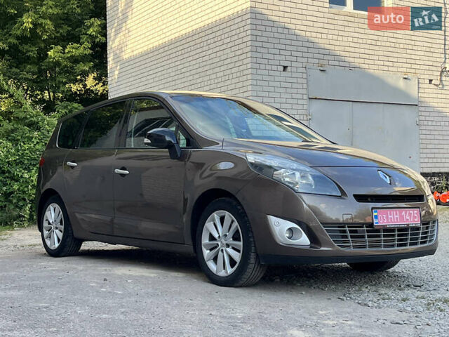 Коричневый Рено Гранд Сценик, объемом двигателя 1.6 л и пробегом 250 тыс. км за 7800 $, фото 9 на Automoto.ua