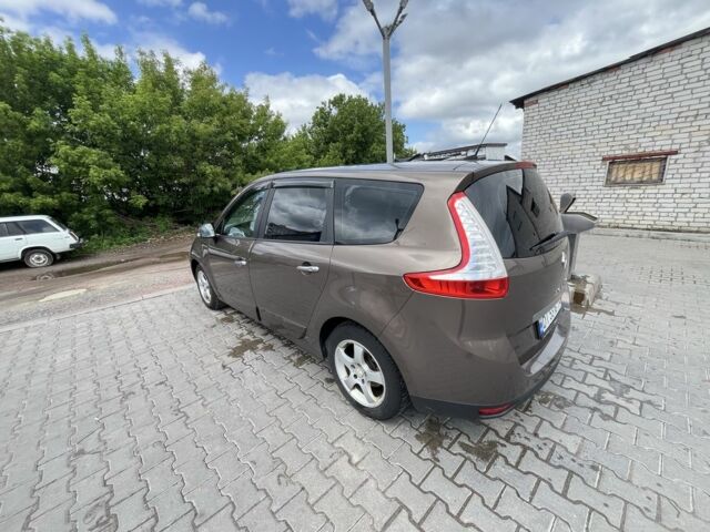 Коричневый Рено Гранд Сценик, объемом двигателя 1.5 л и пробегом 270 тыс. км за 6800 $, фото 3 на Automoto.ua