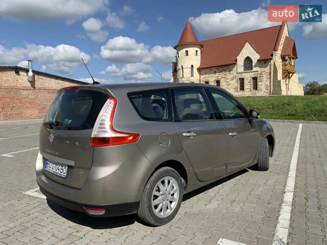 Коричневый Рено Гранд Сценик, объемом двигателя 1.5 л и пробегом 265 тыс. км за 10040 $, фото 3 на Automoto.ua