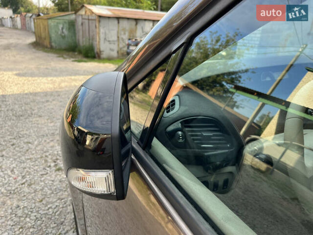 Коричневый Рено Гранд Сценик, объемом двигателя 1.6 л и пробегом 250 тыс. км за 7800 $, фото 55 на Automoto.ua