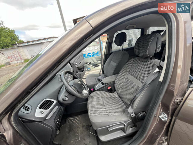 Коричневий Рено Гранд Сценік, об'ємом двигуна 1.5 л та пробігом 275 тис. км за 6800 $, фото 6 на Automoto.ua