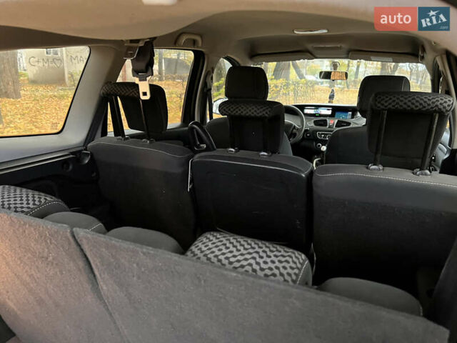 Рено Гранд Сценик 2011 в Черновцах на Automoto.ua Коричневый Рено Гранд Сценик, объемом двигателя 1.5 л и пробегом 325 тыс. км за 6700 $, фото 31 на Automoto.ua