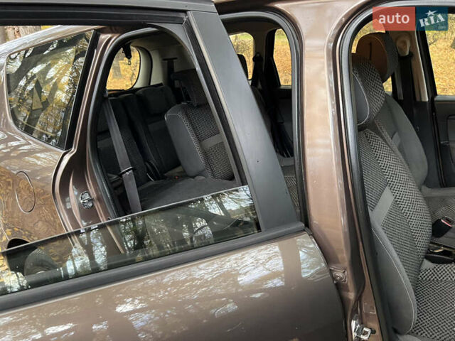 Рено Гранд Сценик 2011 в Черновцах на Automoto.ua Коричневый Рено Гранд Сценик, объемом двигателя 1.5 л и пробегом 325 тыс. км за 6700 $, фото 26 на Automoto.ua