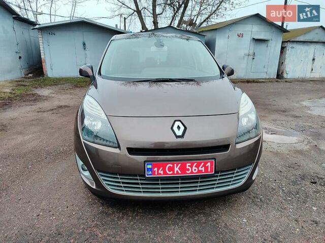 Коричневий Рено Гранд Сценік, об'ємом двигуна 1.5 л та пробігом 260 тис. км за 8450 $, фото 19 на Automoto.ua