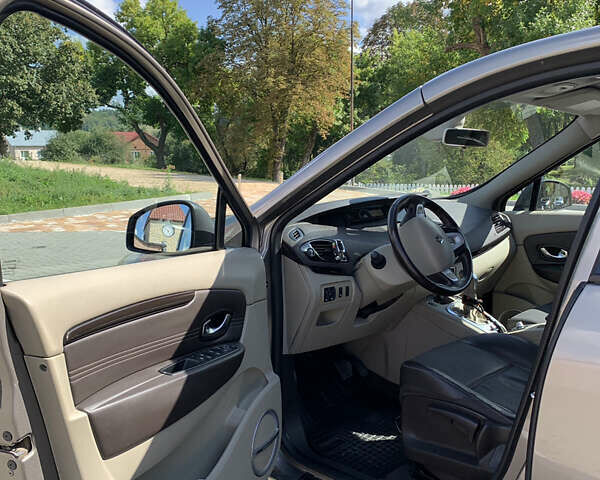 Коричневый Рено Гранд Сценик, объемом двигателя 1.5 л и пробегом 265 тыс. км за 10040 $, фото 7 на Automoto.ua