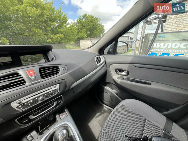 Коричневий Рено Гранд Сценік, об'ємом двигуна 1.5 л та пробігом 275 тис. км за 6800 $, фото 13 на Automoto.ua