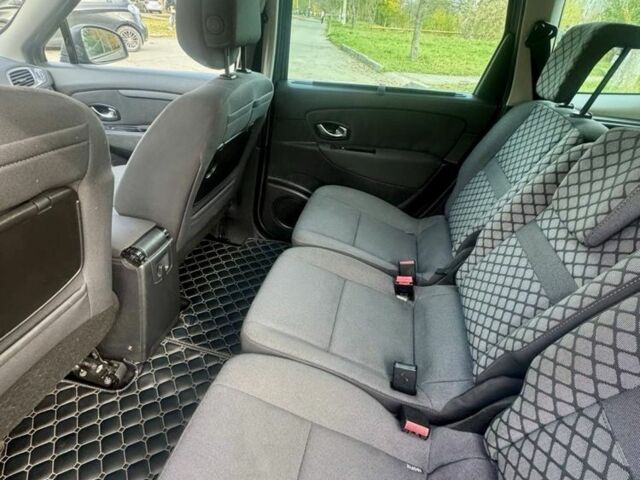 Коричневий Рено Гранд Сценік, об'ємом двигуна 1.5 л та пробігом 189 тис. км за 8300 $, фото 7 на Automoto.ua