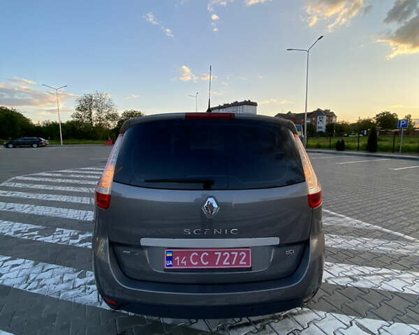 Коричневый Рено Гранд Сценик, объемом двигателя 1.6 л и пробегом 164 тыс. км за 8200 $, фото 5 на Automoto.ua