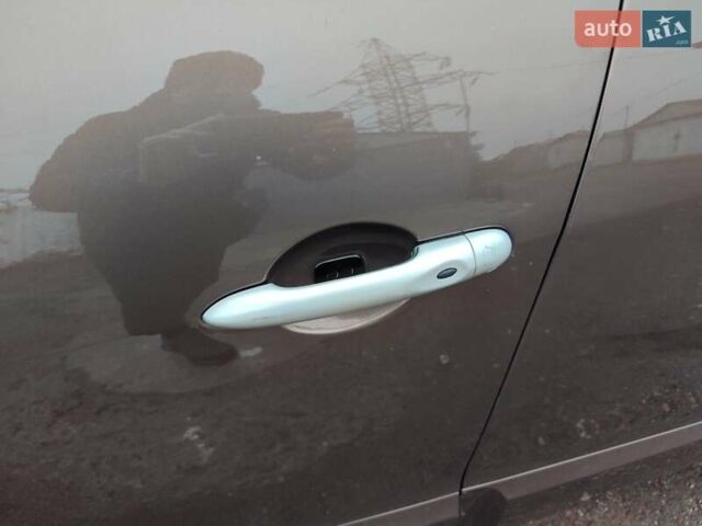 Коричневий Рено Гранд Сценік, об'ємом двигуна 1.5 л та пробігом 260 тис. км за 8450 $, фото 23 на Automoto.ua