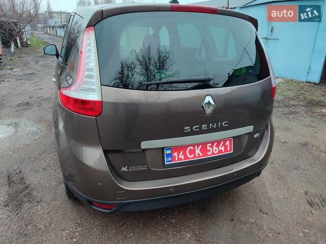 Коричневий Рено Гранд Сценік, об'ємом двигуна 1.5 л та пробігом 260 тис. км за 8450 $, фото 7 на Automoto.ua