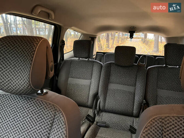 Рено Гранд Сценик 2011 в Черновцах на Automoto.ua Коричневый Рено Гранд Сценик, объемом двигателя 1.5 л и пробегом 325 тыс. км за 6700 $, фото 32 на Automoto.ua