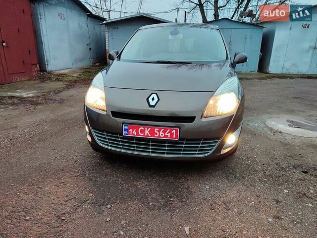 Коричневий Рено Гранд Сценік, об'ємом двигуна 1.5 л та пробігом 260 тис. км за 8450 $, фото 21 на Automoto.ua