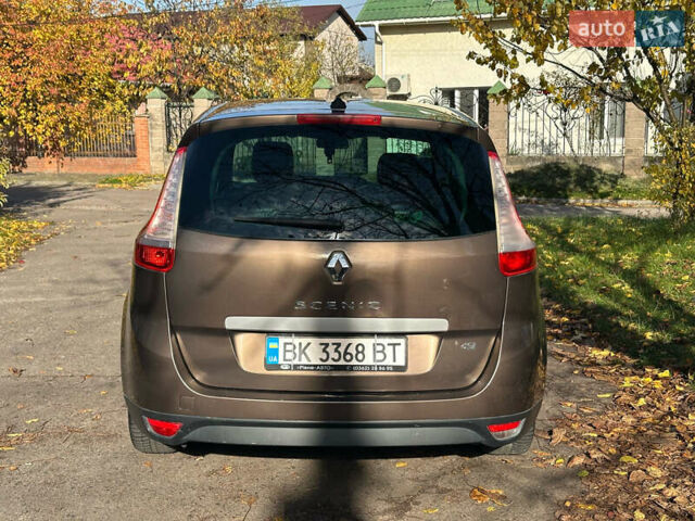 Коричневий Рено Гранд Сценік, об'ємом двигуна 1.46 л та пробігом 252 тис. км за 7500 $, фото 3 на Automoto.ua