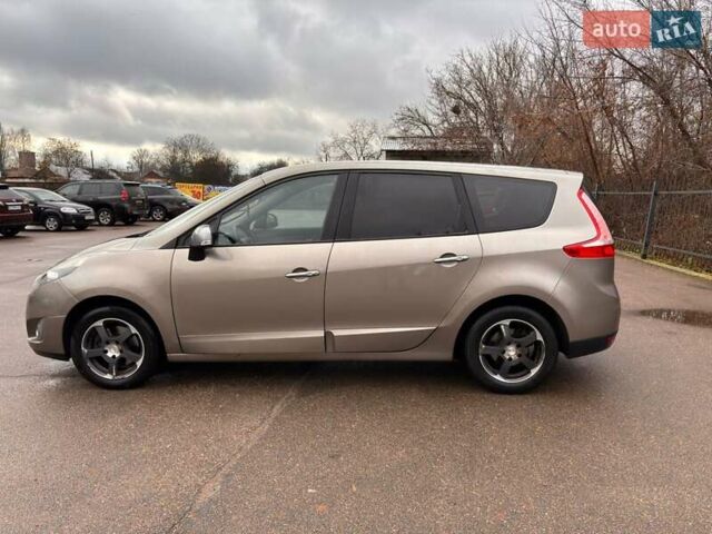 Коричневый Рено Гранд Сценик, объемом двигателя 1.6 л и пробегом 161 тыс. км за 7900 $, фото 3 на Automoto.ua