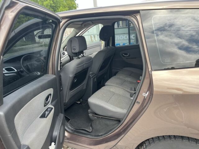 Коричневый Рено Гранд Сценик, объемом двигателя 1.5 л и пробегом 270 тыс. км за 6800 $, фото 13 на Automoto.ua