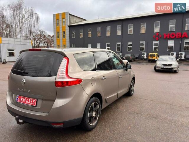 Коричневый Рено Гранд Сценик, объемом двигателя 1.6 л и пробегом 161 тыс. км за 7900 $, фото 6 на Automoto.ua