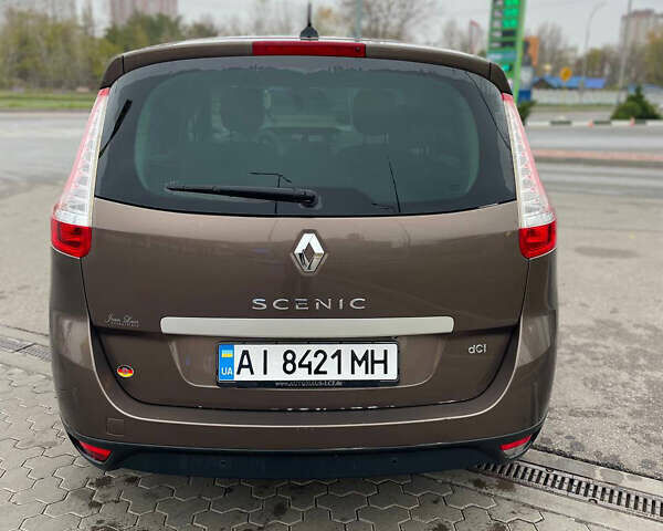 Коричневий Рено Гранд Сценік, об'ємом двигуна 1.6 л та пробігом 216 тис. км за 7000 $, фото 4 на Automoto.ua