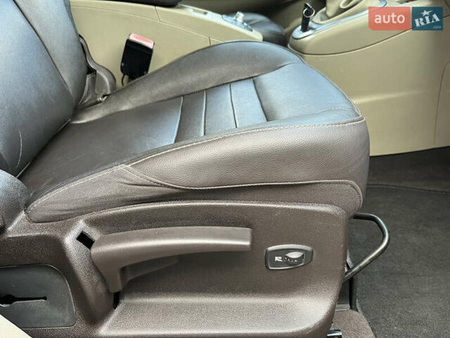 Коричневый Рено Гранд Сценик, объемом двигателя 1.6 л и пробегом 250 тыс. км за 7800 $, фото 33 на Automoto.ua