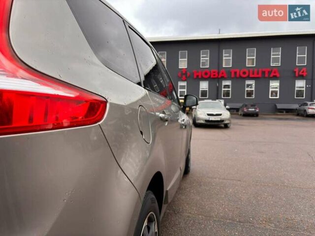 Коричневый Рено Гранд Сценик, объемом двигателя 1.6 л и пробегом 161 тыс. км за 7900 $, фото 8 на Automoto.ua