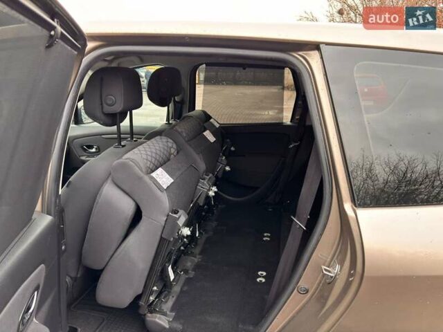 Коричневый Рено Гранд Сценик, объемом двигателя 1.6 л и пробегом 161 тыс. км за 7900 $, фото 15 на Automoto.ua