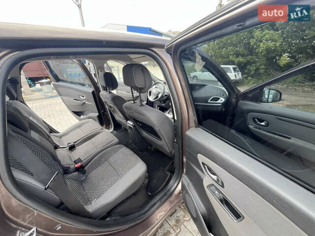 Коричневий Рено Гранд Сценік, об'ємом двигуна 1.5 л та пробігом 275 тис. км за 6800 $, фото 9 на Automoto.ua