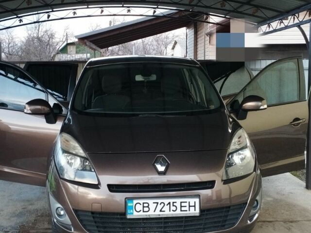 Коричневый Рено Гранд Сценик, объемом двигателя 1.5 л и пробегом 297 тыс. км за 6800 $, фото 1 на Automoto.ua