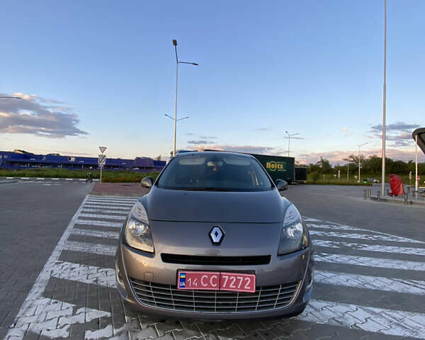 Коричневый Рено Гранд Сценик, объемом двигателя 1.6 л и пробегом 164 тыс. км за 8200 $, фото 1 на Automoto.ua