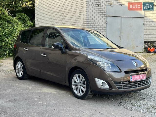 Коричневый Рено Гранд Сценик, объемом двигателя 1.6 л и пробегом 250 тыс. км за 7800 $, фото 7 на Automoto.ua