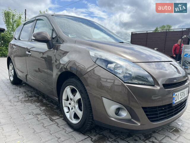 Коричневий Рено Гранд Сценік, об'ємом двигуна 1.5 л та пробігом 275 тис. км за 6800 $, фото 2 на Automoto.ua