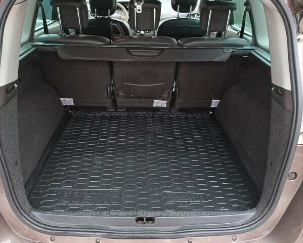 Коричневий Рено Гранд Сценік, об'ємом двигуна 1.6 л та пробігом 239 тис. км за 7600 $, фото 7 на Automoto.ua