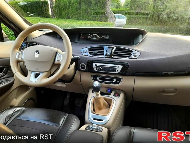 Коричневий Рено Гранд Сценік, об'ємом двигуна 1.6 л та пробігом 336 тис. км за 10500 $, фото 9 на Automoto.ua