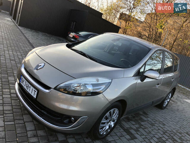 Коричневий Рено Гранд Сценік, об'ємом двигуна 1.5 л та пробігом 237 тис. км за 8399 $, фото 12 на Automoto.ua