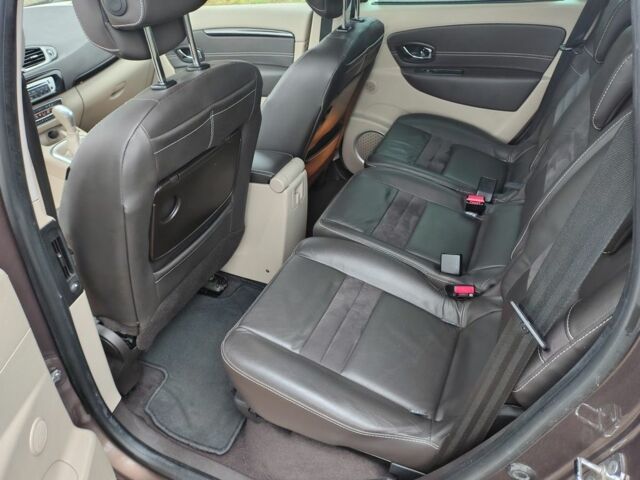 Коричневий Рено Гранд Сценік, об'ємом двигуна 2 л та пробігом 202 тис. км за 8250 $, фото 8 на Automoto.ua