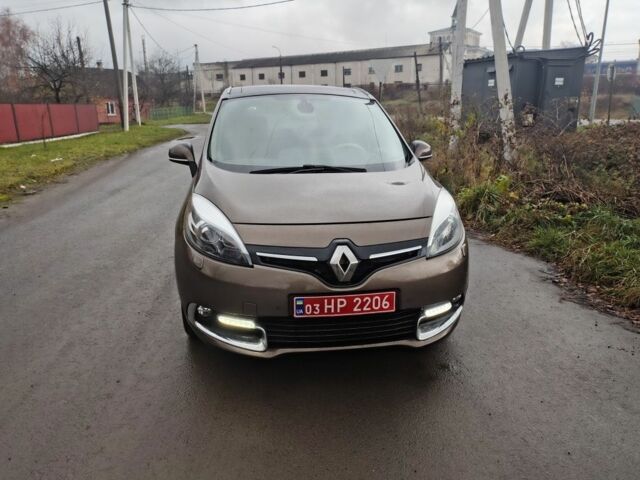 Коричневий Рено Гранд Сценік, об'ємом двигуна 2 л та пробігом 202 тис. км за 8250 $, фото 1 на Automoto.ua