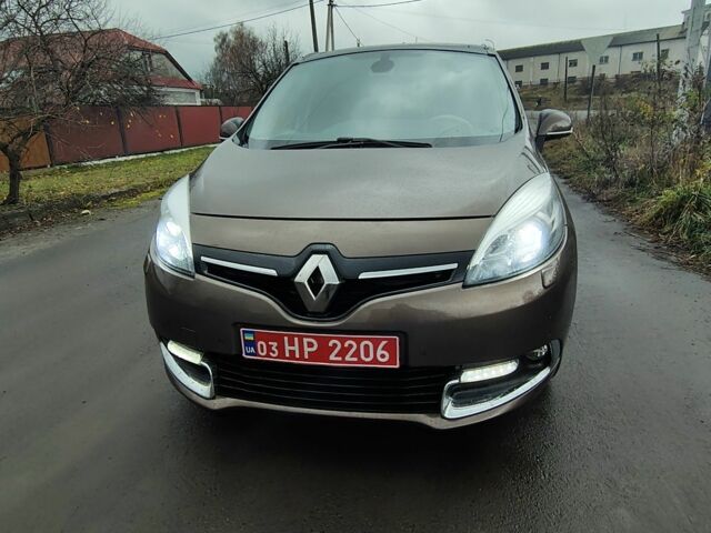 Коричневий Рено Гранд Сценік, об'ємом двигуна 2 л та пробігом 202 тис. км за 8250 $, фото 6 на Automoto.ua