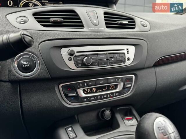 Коричневый Рено Гранд Сценик, объемом двигателя 1.6 л и пробегом 246 тыс. км за 9900 $, фото 22 на Automoto.ua